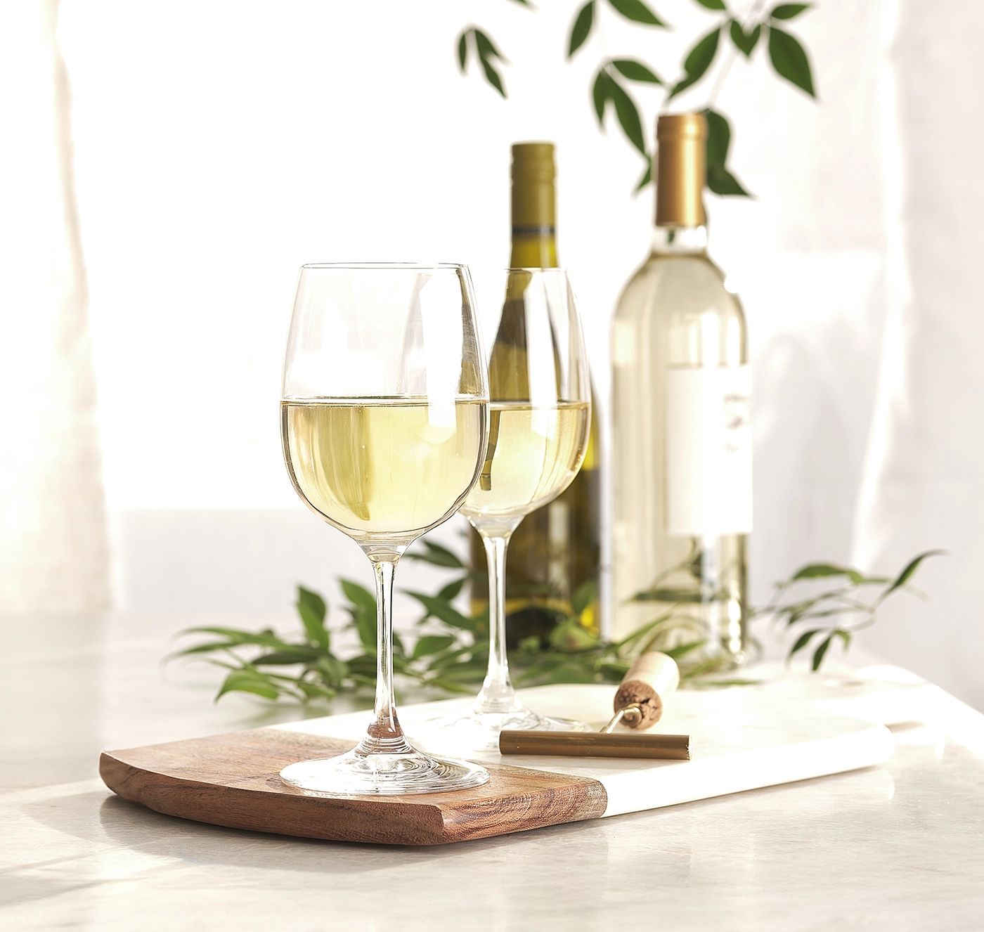 2 glasses of white wine