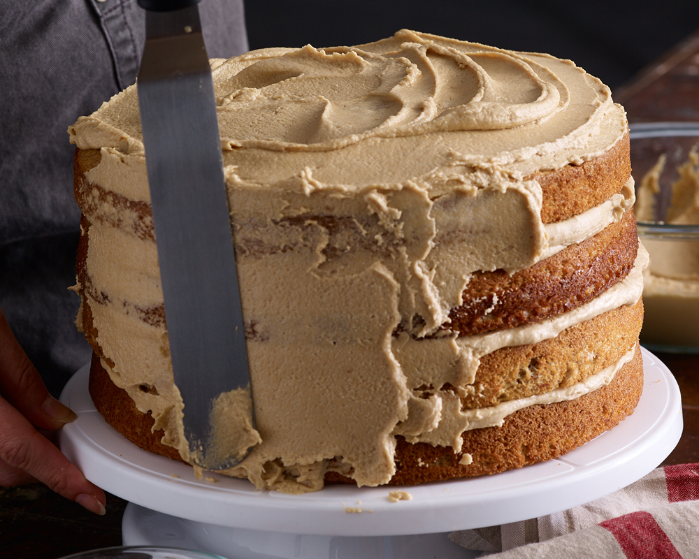 Icing the hummingbird cake