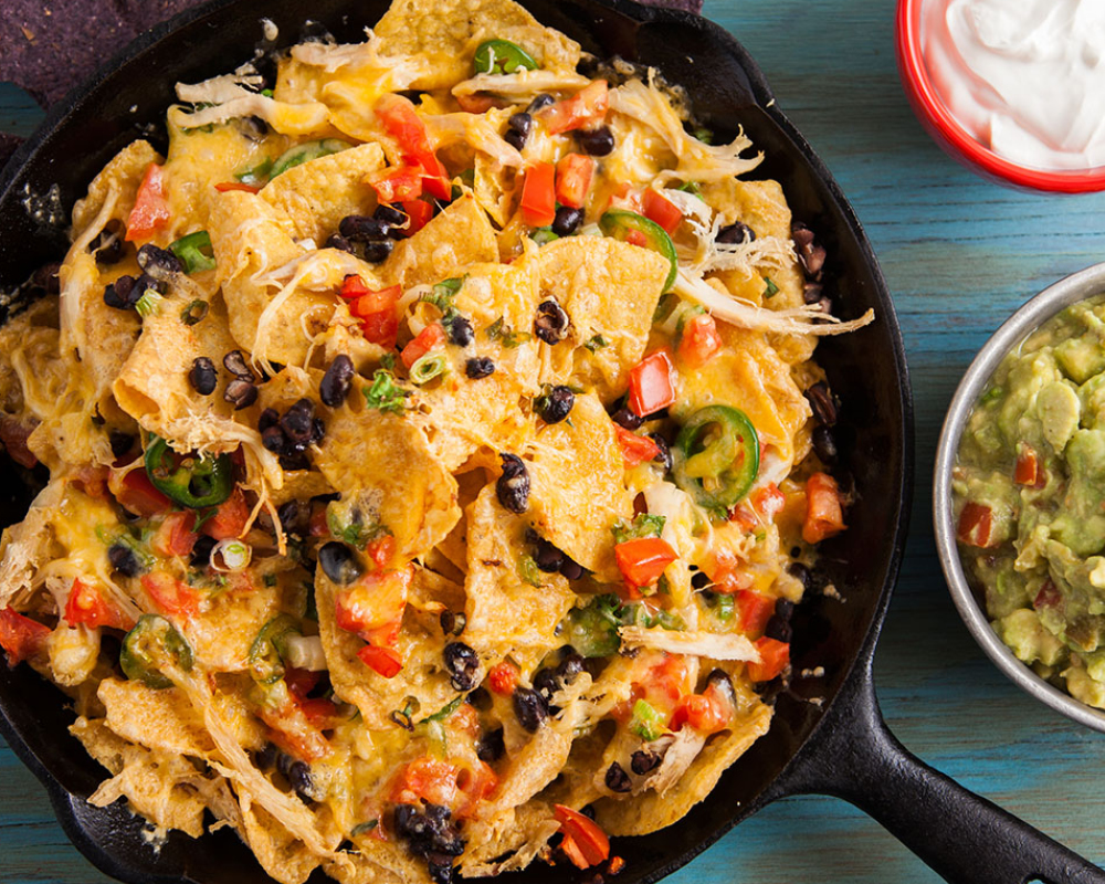 Skillet chicken nachos